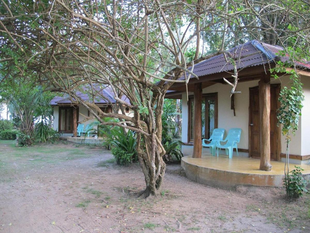 Koh Yao Noi Beach Resort Екстер'єр фото