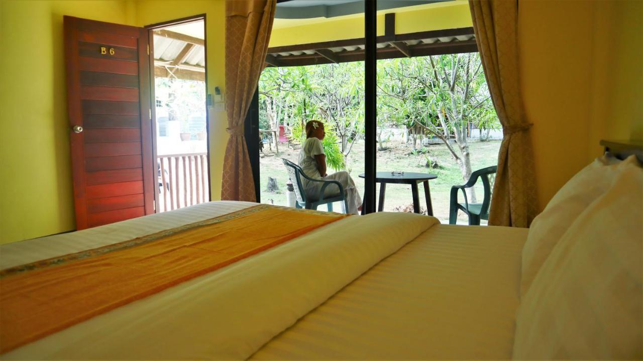 Koh Yao Noi Beach Resort Екстер'єр фото